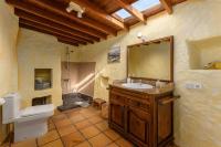 A bathroom at Casa El Barranco