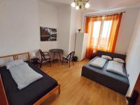Posteľ alebo postele v izbe v ubytovaní Room in Old Town Krakow