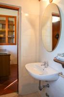 Kúpeľňa v ubytovaní Apartment Casamare Gabicce-3 by Interhome