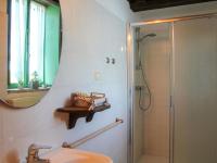 Kúpeľňa v ubytovaní Apartment Casamare Gabicce-3 by Interhome