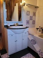 Koupelna v ubytování La Casa Bonita Cercedilla