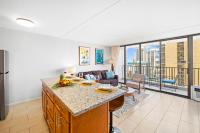 Great Ocean View Condo, Near Beach with Free Parking!にあるバルコニーまたはテラス