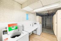 Great Ocean View Condo, Near Beach with Free Parking!の見取り図または間取り図