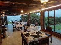 En restaurant eller et andet spisested på Tsitsikamma on Sea Resort