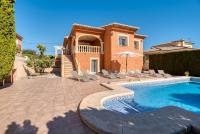 Bazén v ubytování Villa Casita - PlusHolidays nebo v jeho okolí