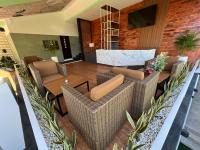 Posezení v ubytování Munduk Kupang Sekumpul Villa