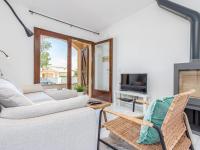 TV a/nebo společenská místnost v ubytování Casa con terraza, A/A, barbacoa, wifi, parking a 500 m de la playa - ES-89-86