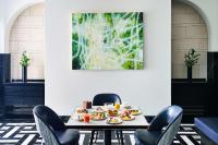 Jídlo v hotelu nebo okolí