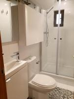 A bathroom at Segundo Caballerias, junto a la catedral, Aire Acondicionado, Wifi