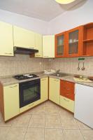 Kuchyňa alebo kuchynka v ubytovaní Apartments Boćin Rosso