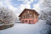 Obiekt Les Griottes, véritable chalet de montagne, avec Jacuzzi et Sauna zimą