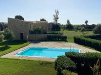 Basen w obiekcie Casa Barbara Sardinia lub w pobliżu