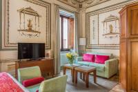 A television and/or entertainment centre at Palazzo Catalani Resort