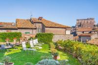 A garden outside Palazzo Catalani Resort