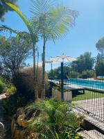 Bazén v ubytovaní Villa Mediterranea alebo v jeho blízkosti