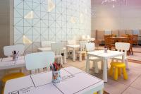 En restaurant eller et andet spisested på Hotel Marvel All Inclusive - FULLY RENOVATED FREE Beach Access