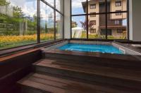 Bazén v ubytování Pirin Bliss Apartment Ski, Spa and Relax at Terra Complex nebo v jeho okolí