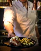 Jídlo v hotelu nebo okolí