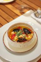 Jídlo v hotelu nebo okolí