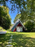 Vonkajšia záhrada v ubytovaní Chalet en Normandie au coeur du pays d'Auge