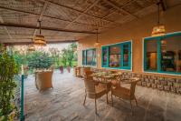 Posezení v ubytování Tree of Life Birdsong Chalets , Dharamshala