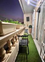 Půdorys ubytování STUNNINg 3BR 4AC CLASSY FURNITURE FLAT شقه من ثلاث غرف فخمه جداااا مجهزه بالكامل للايجار اليومي او الشهري
