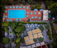 Bazén v ubytovaní Grand Hotel San Pietro Taormina alebo v jeho blízkosti