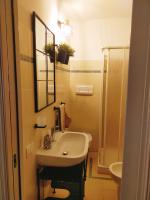 A bathroom at MancioBiba Home