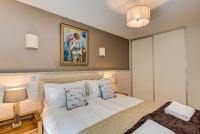 Posteľ alebo postele v izbe v ubytovaní White Pearl A13 - Alpes Travel - Central Chamonix (Sleeps 6)