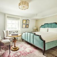 Great Scotland Yard Hotel, part of Hyattにあるベッド
