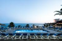 Bazén v ubytovaní Hotel Best Benalmadena alebo v jeho blízkosti