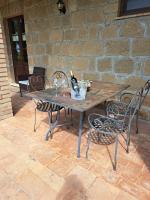 Patio alebo iná vonkajšia časť ubytovania Agriturismo Tenuta Roccaccia
