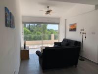 Posezení v ubytování Paradise Gardens 3 - superb 1 bed apartment
