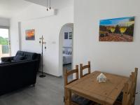 Posezení v ubytování Paradise Gardens 3 - superb 1 bed apartment