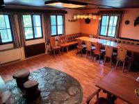 Restaurace v ubytování Holiday Home Na Stráži by Interhome