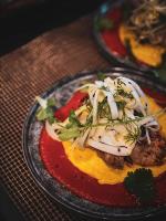 Mad på lejlighedshotellet eller i nærheden