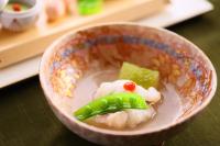 旅館の敷地内または近くでの食事または食べ物