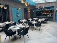 Restaurace v ubytování Richmond Hotel