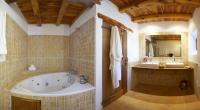 A bathroom at Can Vich