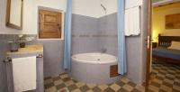 A bathroom at Can Vich