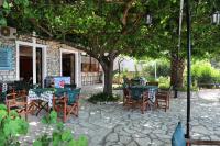 Vonkajšia záhrada v ubytovaní Logan's Beach Hotel