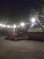 Maja Pokoje z Widokiem kameralna agroturystyka na Pogórzu Izerskim z sauną i jacuzzi v zime
