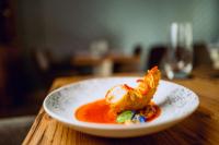 Φαγητό σε αυτό το ξενοδοχείο ή κάπου εκεί κοντά