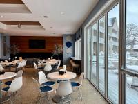 Restaurace v ubytování Bay Pointe Inn