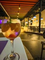 Thức uống tại Pop Art Hotel CLC Puerto Mamonal Cartagena