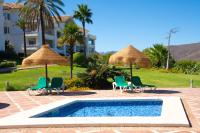 Bazén v ubytování Beautiful luxurious 2 bedroom apartment with a breathtaking view at La Cala Golf nebo v jeho okolí
