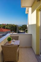 Balkón alebo terasa v ubytovaní Apartments and rooms with parking space Kraljevica - 17589