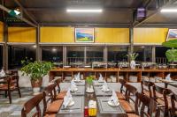 En restaurant eller et andet spisested på Charm Hill Sapa Hotel