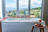 Nespecifikovaný výhled na hory nebo výhled na hory při pohledu z hotelu