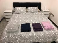 A bed or beds in a room at Luxury Apartment in Moncloa-Aravaca